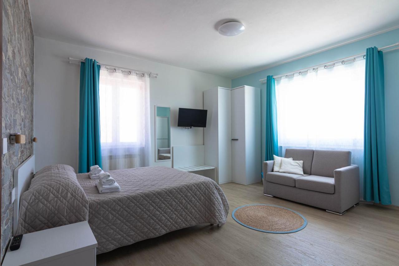 Roccabianca Rooms & Studios スティンティーノ エクステリア 写真